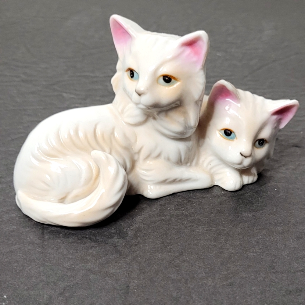 Adorable Mom with Kitten Vintage Porcelain Figurine RARE Numbered